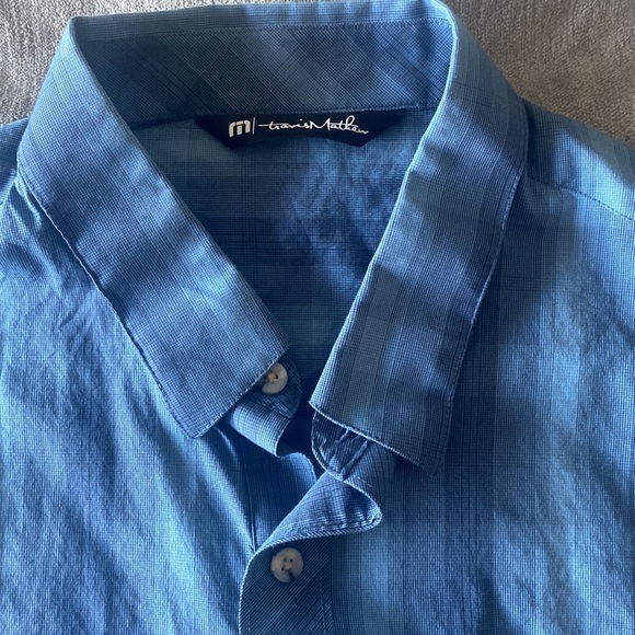 Travis Mathew button down - Picture 2 of 4